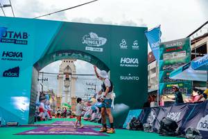 BIB: 140, 100, 00298
                            <button type="button" onclick="openModal(24869498)" class="btn btn-primary btn-sm float-right btn-popup" data-toggle="modal" data-target=".modal-high-quality">
                        <i class="fas fa-shopping-cart"></i> Add to Cart
                    </button>
                                            <button type="button" onclick="isThisMe(24869498, true)" class="btn btn-success btn-sm float-right btn-popup btn-isme hidden" data-toggle="tooltip" data-placement="bottom" title="นี่คือรูปของคุณใช่ไหม คลิกที่นี่เพื่อเอาเข้าอัลบั้ม">
                        <i class="fas fa-plus"></i> Add to album
                    </button>
                    <button type="button" onclick="isThisMe(24869498, false)" class="btn btn-warning btn-sm float-right btn-popup btn-isnotme hidden">
                        <i class="fas fa-ban"></i> Remove from album
                    </button>